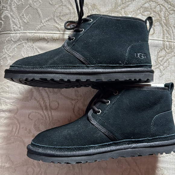 Ugg boots - Picture 4 of 5